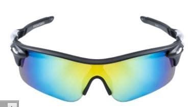 Cyclist bikes polarizing myopia sunglasses