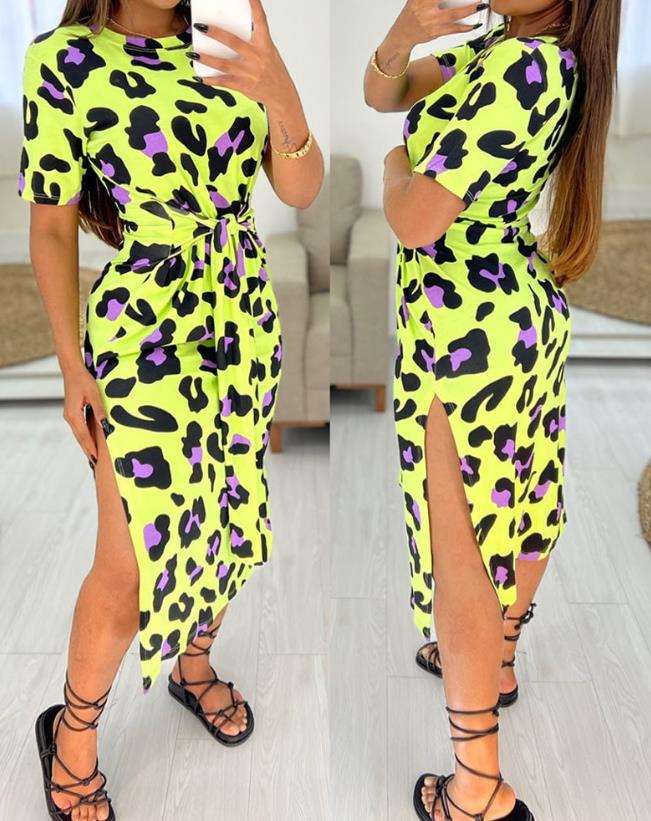 Women Elegant Dress 2024 Summer Latest Fresh and Sweet Fashionable Style Wave Point Irregular Place Up Printed V-Neck Long Skirt