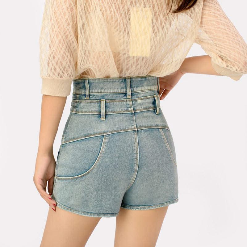 EXCLUSIVE Denim shorts/hot pants for women