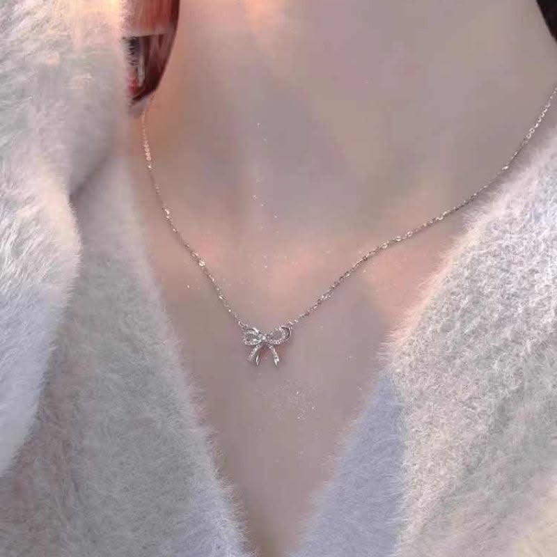 Full Diamond Bow Pendant Necklace Accessories For Women - Elanique