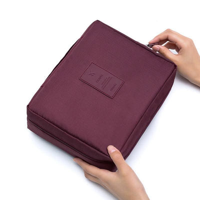 EXCLUSIVE Outdoor Multifunction Cosmetic Bag For Women