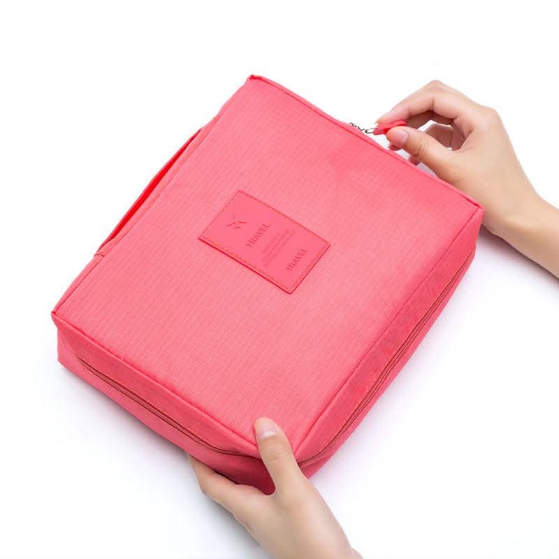 EXCLUSIVE Outdoor Multifunction Cosmetic Bag For Women
