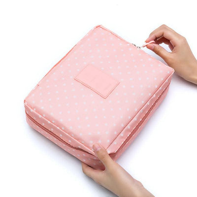 EXCLUSIVE Outdoor Multifunction Cosmetic Bag For Women