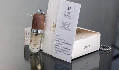 Luxury style Car Air Freshener Hanging Perfume Pendant Auto Essential Oils Perfume Bottle Diffuser Ornament Car Accessories