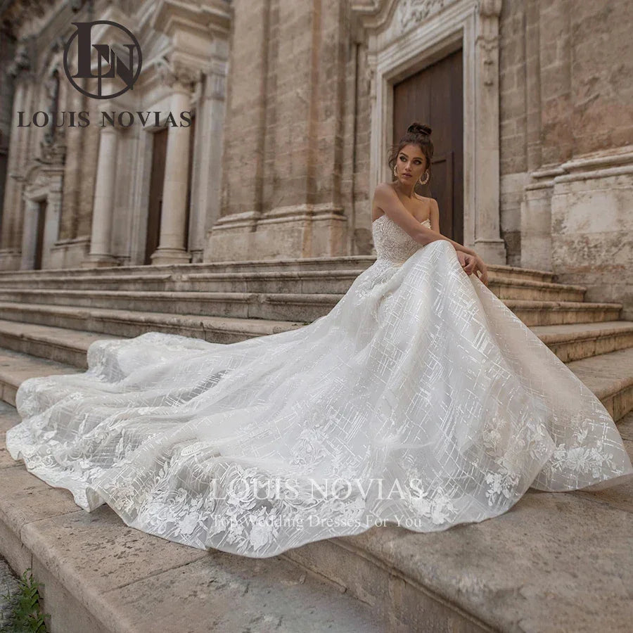 LOUIS NOVIAS Luxury Wedding Dresses For Women Sexy Strapless Appliques Bridal Gown Lace Sparkling Tulle A-Line Vestido De Novia