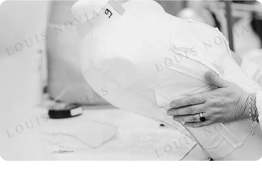 A-line Sexy Exquisite Satin Bridal Gown Beaded Sweetheart Puff Sleeve Wedding Dresses For Women