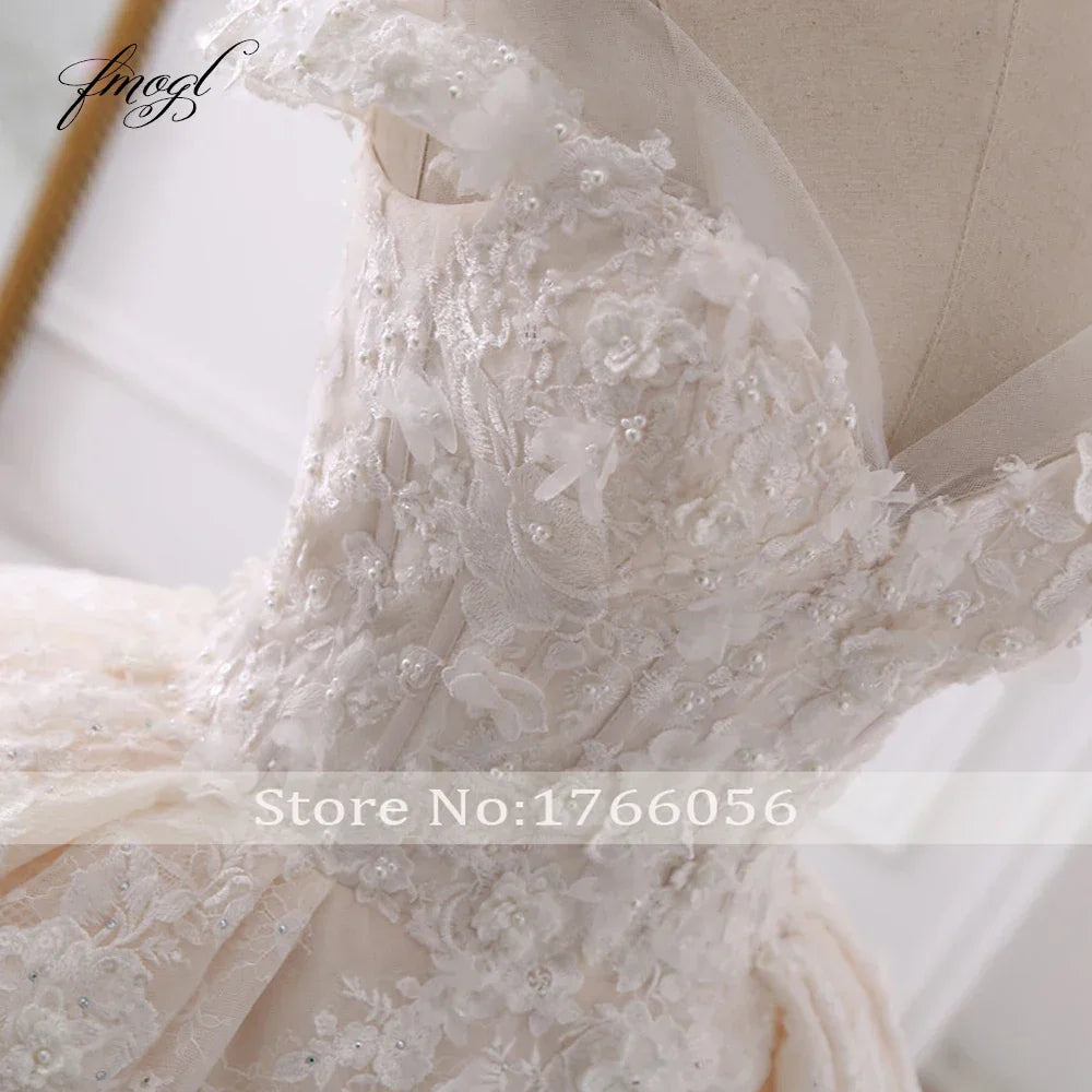 Customized Sexy Sweetheart Lace Ball Gown Wedding Dresses Applique Beaded Flowers Chapel Train Bride Gown Vestido De Noiva