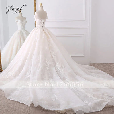 Customized Sexy Sweetheart Lace Ball Gown Wedding Dresses Applique Beaded Flowers Chapel Train Bride Gown Vestido De Noiva