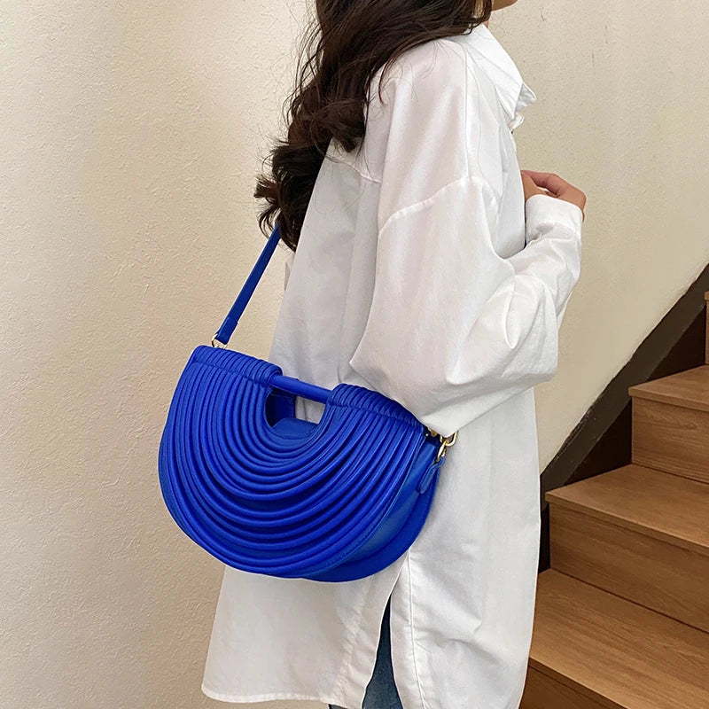 Handbags for Women 2025 New Gold Luxury Designer Brand Handwoven Noodle Bags Rope Knotted Pulled Half Moon Silver Evening Clutch