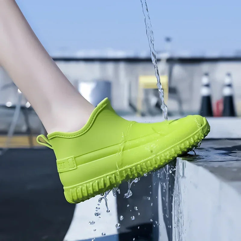 Women's Rain Boots Are Fashionable, Lightweight, Thick Soled, Wear-resistant, Rainproof, and Slip Resistant When Worn Externally