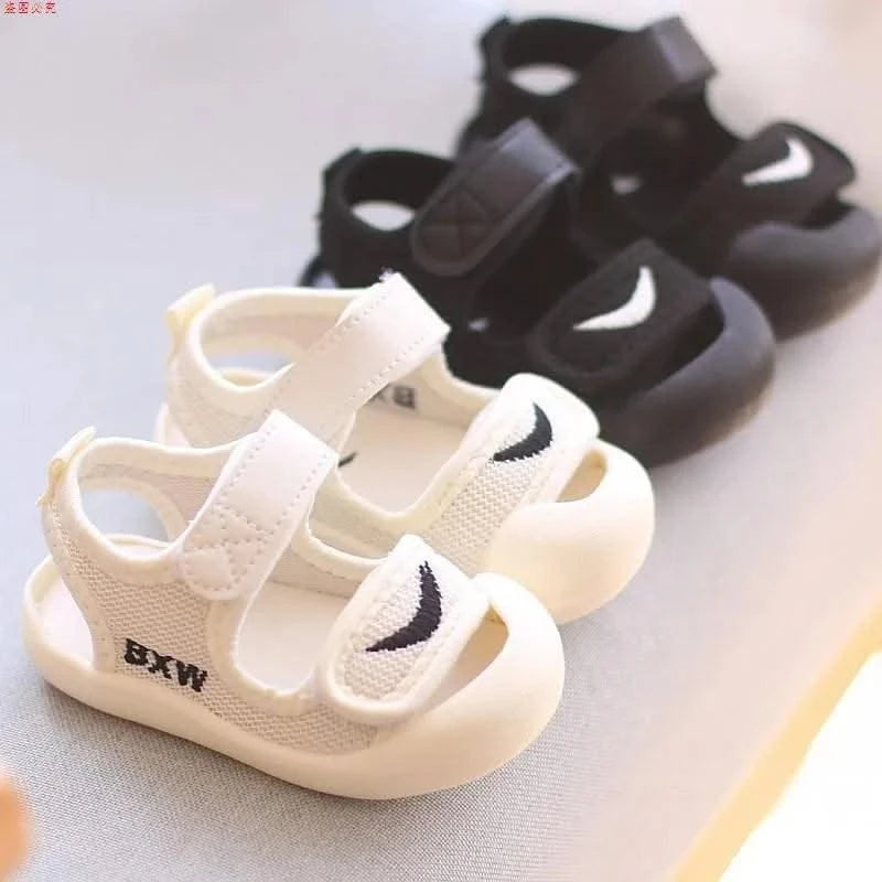 Children's Sports Sandals with Toe Caps, Anti-Collision Soft Sole, Anti Slip Shoes, Breathable Walking Shoes for Boys and Girls