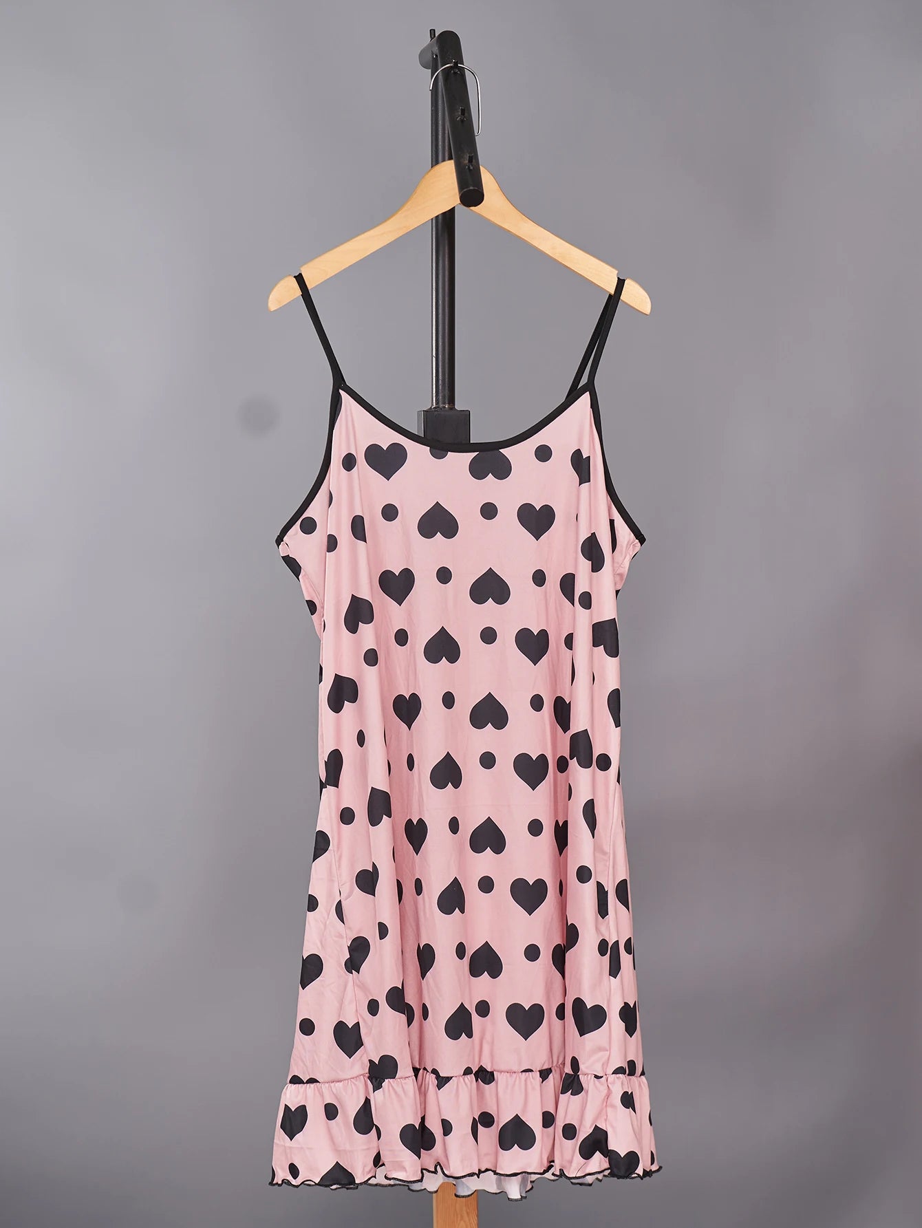 Medium to large-sized women's pajamas  oversized pajamas  loose pajamas  pajamas  home clothing  oversized pajamas  and skirts