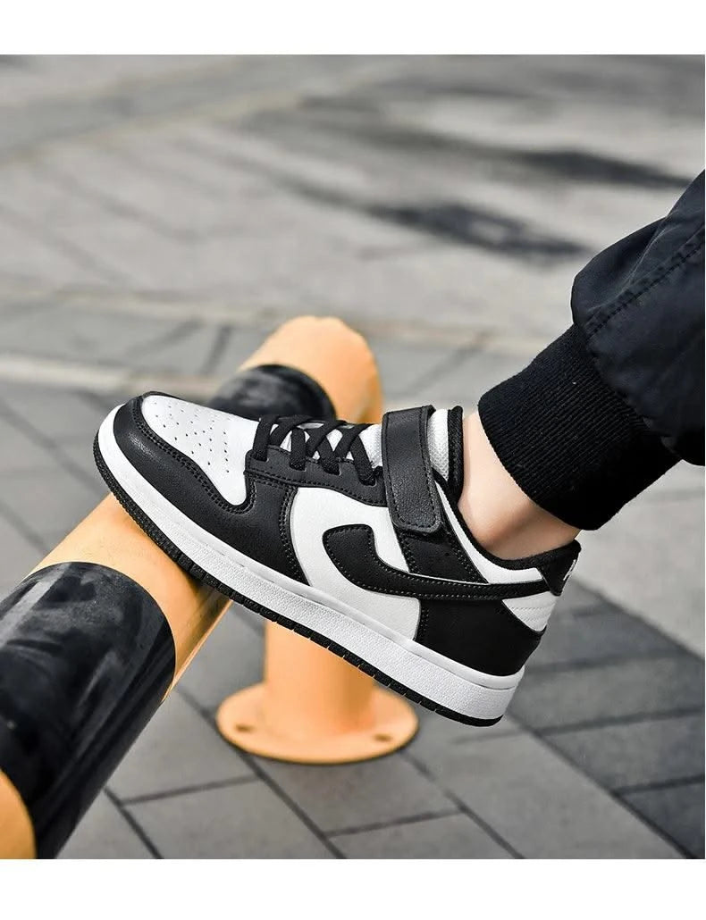 Boys' sports shoes 2025 new leather-covered waterproof children's casual shoes primary school trend non-slip board shoes