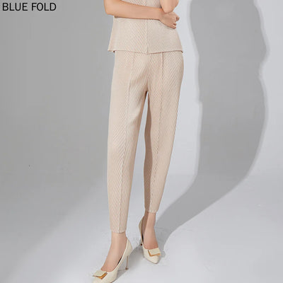 Hot Selling Pants for Women Niche Design Fish Scale Pleats Elastic Waist Fashionable and Versatile Nine-point Miyake Casual
