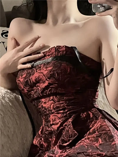 Elegant Summer Dress for Petite Women with Embossed Sculpted Waist and Flared Skirt High-End Fashion Chic Pure Desire Look 2025