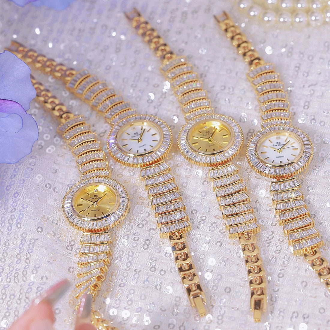 High-end Luxury Woman Watch Full Diamond Gold Silver Bracelet Women Fashion Quartz Wristwatches Ladies Rhinestone Clock