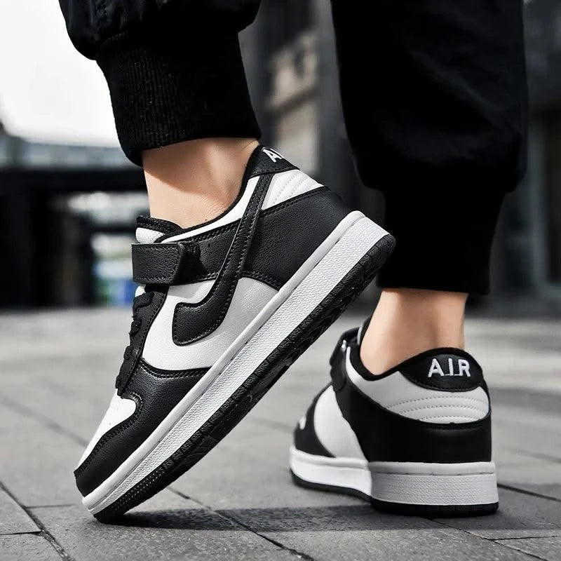 Boys' sports shoes 2025 new leather-covered waterproof children's casual shoes primary school trend non-slip board shoes