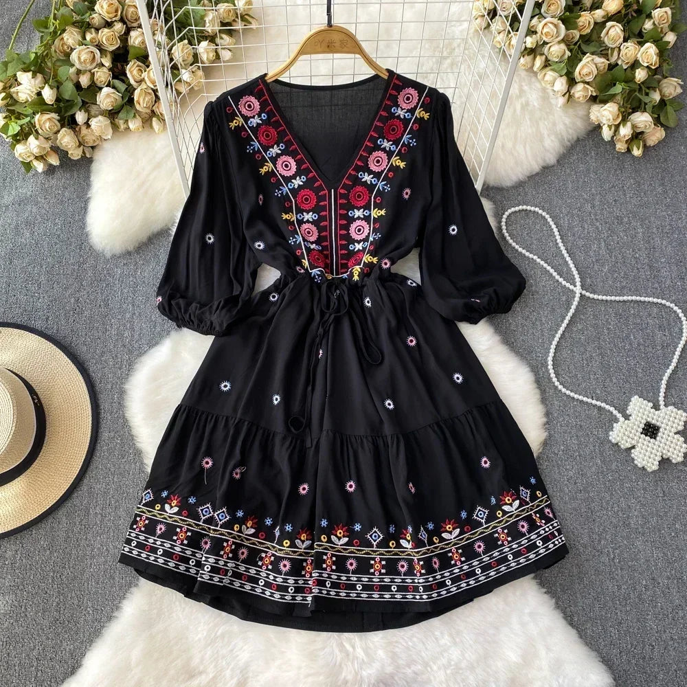 Boho Dress for Women Embroidery Floral Print V-neck Elastic Waist Lace-up Dresses with Belt Summer Vestidos Folds Dropshipping