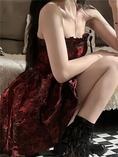 Elegant Summer Dress for Petite Women with Embossed Sculpted Waist and Flared Skirt High-End Fashion Chic Pure Desire Look 2025