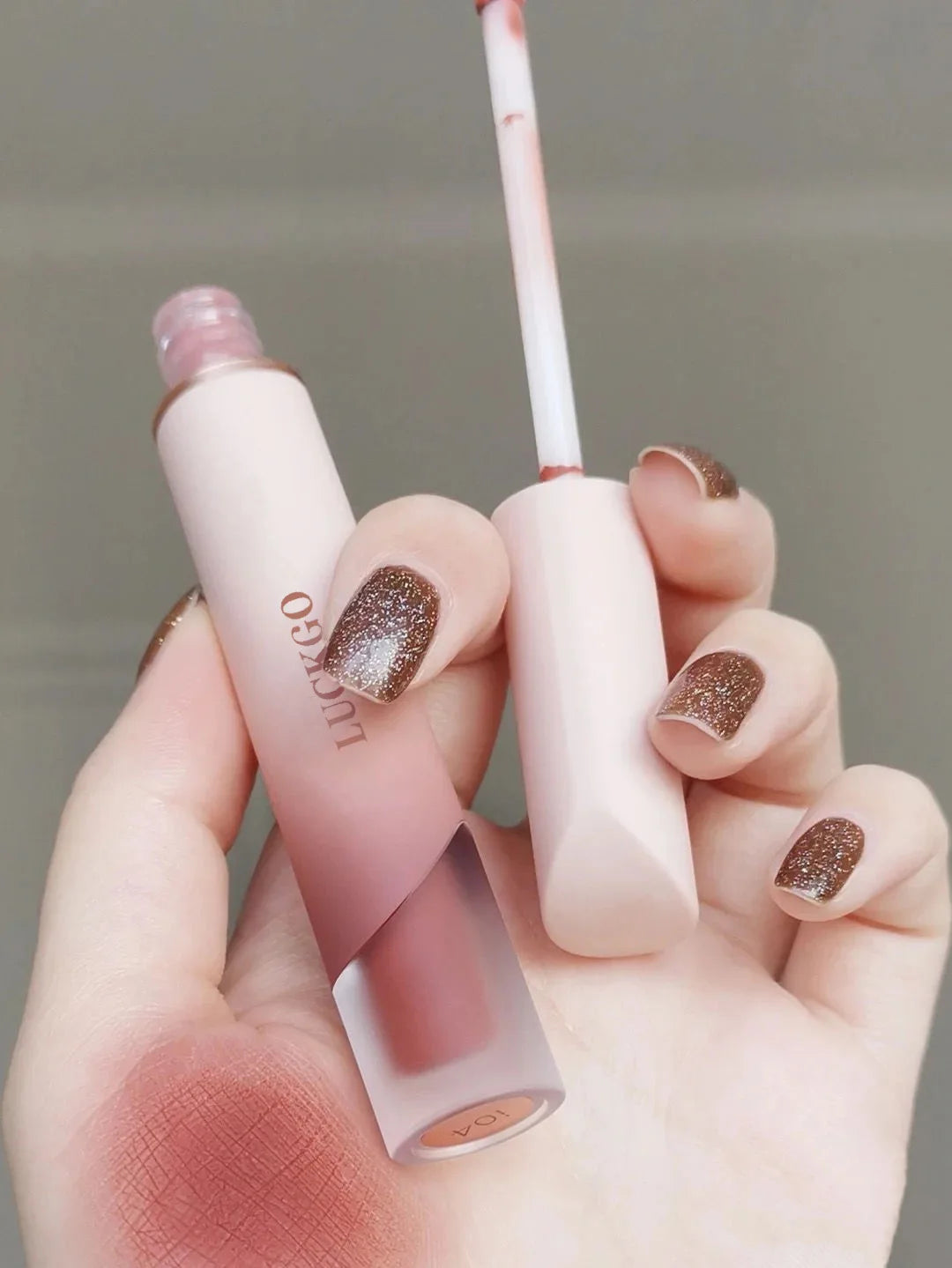 Velvet Matte Lipstick Cream Sexy Red Lip Tint Moisturizing Long Lasting Lip Gloss Waterproof Makeup Korean Cosmetics 6 Color
