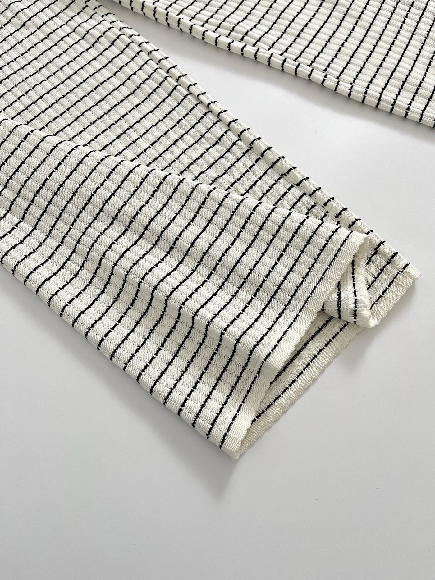 Women's clothing 2025 summer new product fashion European and American style textured striped knitted trousers