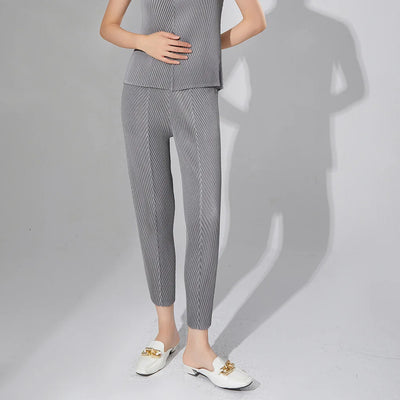 Hot Selling Pants for Women Niche Design Fish Scale Pleats Elastic Waist Fashionable and Versatile Nine-point Miyake Casual