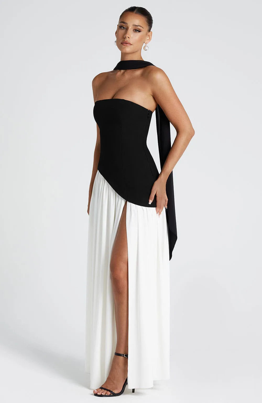 Dresses Summer Women's Chic Tube Top Hanging Neck Holiday Dress Women's Street Fashion Party Long DressFashionable temperament h