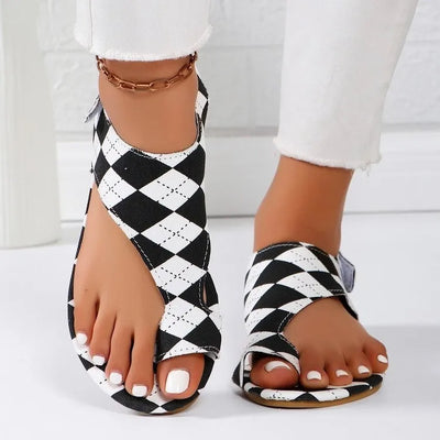 Women Sandals 2024 New Summer Flats Clip Toe Sandals Beach Designer Sandals Sling Back Fashion Casual Shoes for Women Flip Flops