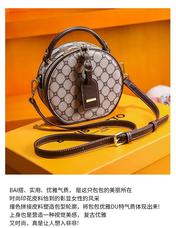 Elegant Handbag For Women In Genuine Leather, Crossbody And Shoulder Bag With Chic Detailing, By Famous Luxury Designer