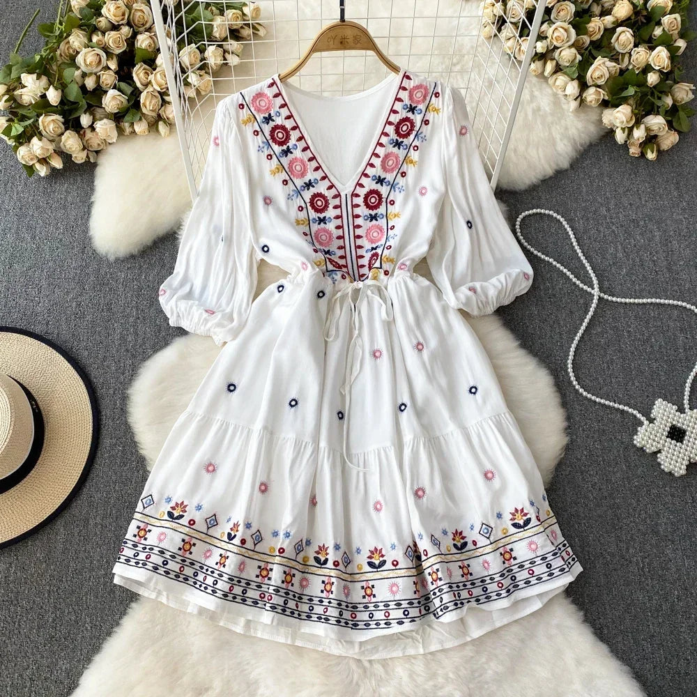Boho Dress for Women Embroidery Floral Print V-neck Elastic Waist Lace-up Dresses with Belt Summer Vestidos Folds Dropshipping