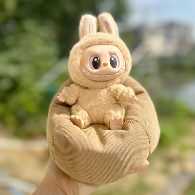 Sofa only] Second-generation Labub sitting party series doll sofa LABUBU car mini sofa bed