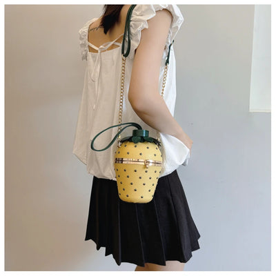 Designer Bolsos women  Shoulder Strawberry shaped rivet  Little Hand Bags Sac Handbags For Girls Ladies Purses And Crossbody