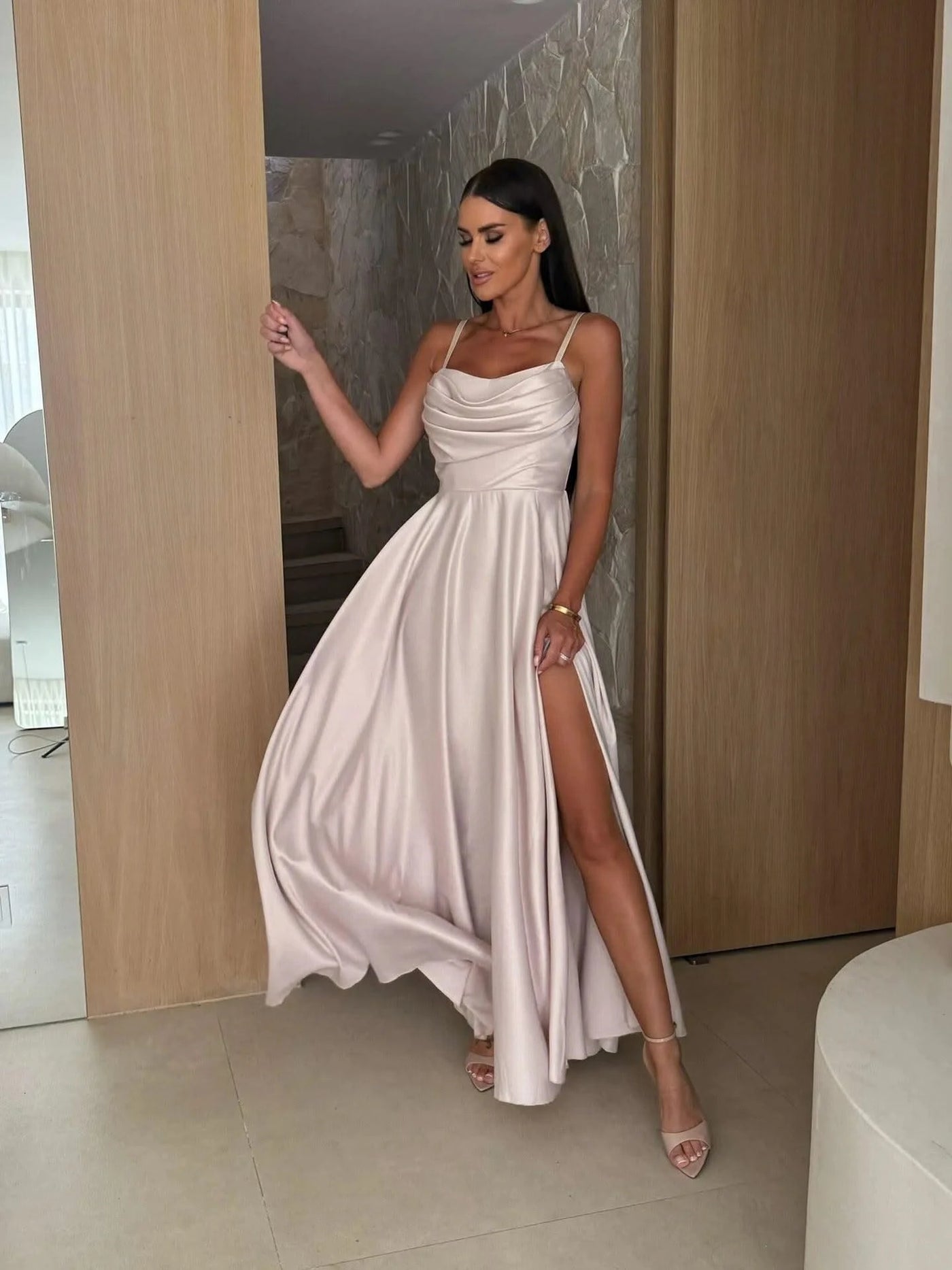 2025 Summer Women's Sexy Off Shoulder Solid Color Folded Split Strap Dress