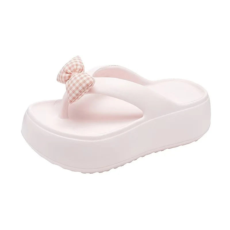 Woman flip flops Popular Design Shoes 2024 trend Casual Platform Sandals non-slip Outdoor slippers Unique features Flat sandals