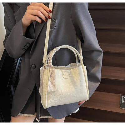 2025 New Women's Handbag Trendy Bucket Bag Luxury Stylish Shoulder Bag Crossbody Purse Versatile Casual Tote Designer Ladies