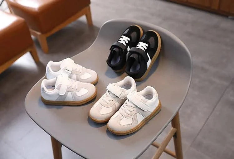 Children's Sports Shoes Flat Non Slip Boys' Running Shoes Breathable Comfortable Casual Shoes Autumn New Girls Sneakers J131