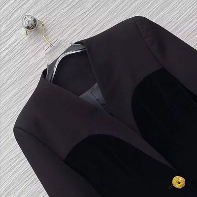 2025 New Autumn Black Velvet Wrapped Chest Panel Design Office Lady Jacket Women V-neck Long Sleeve Gold Eye Button Elegant Coat