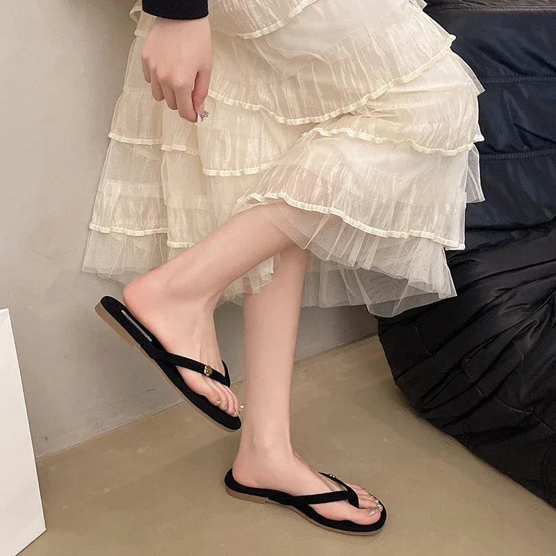 Luxury Designer Woman Flat Slippers Woven with Comfortable Women's Shoes Casual Bottom Slippers 2025 New Summer Women Sandals