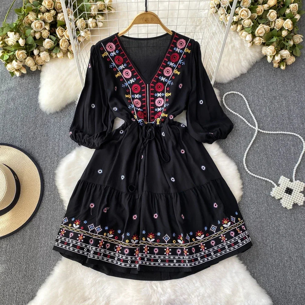 Boho Dress for Women Embroidery Floral Print V-neck Elastic Waist Lace-up Dresses with Belt Summer Vestidos Folds Dropshipping