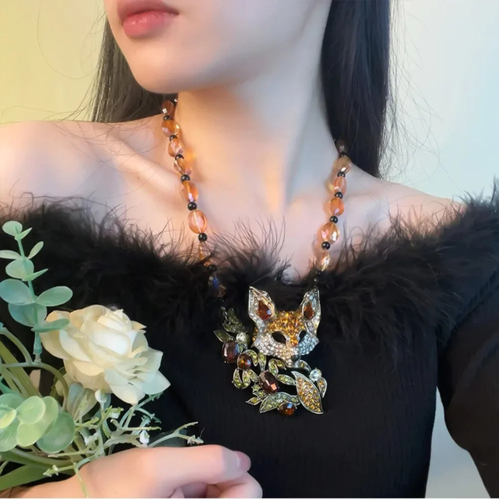 Luxury Crystal Cat Necklace Earrings Beaded Exaggerated Rhinestones Pendant Necklace Accessories Neck Jewelry