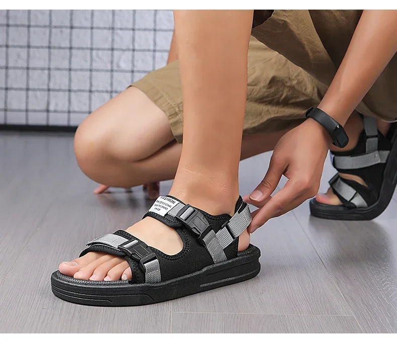 Men Sandals 2024 Trending Men's Luxury Sandals Man Summer 2024 Shiatsu Slippers Flat Sandal Beach Shoes Platform Sandals. Mens