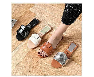 Designer Woman Flat Slippers 2025 Luxury Designer Sandals Casual Bottom Slippers Summer Women Sandals New Shoes for Women