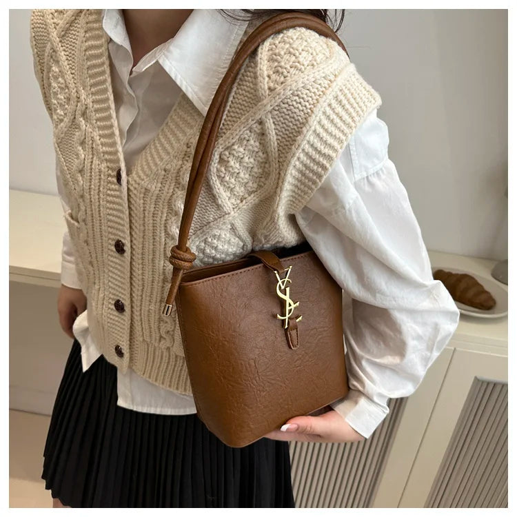 Limited edition designer handbag for ladies, 2025 new style tote bag with light luxury and unique high-end style crossbody bag
