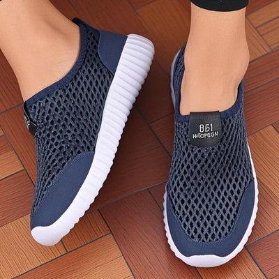 Slip on Women's Shoes Breathable Comfortable in Summer Lightweight Flat Shoes A Simple Mesh Design for Lazy People To Step On
