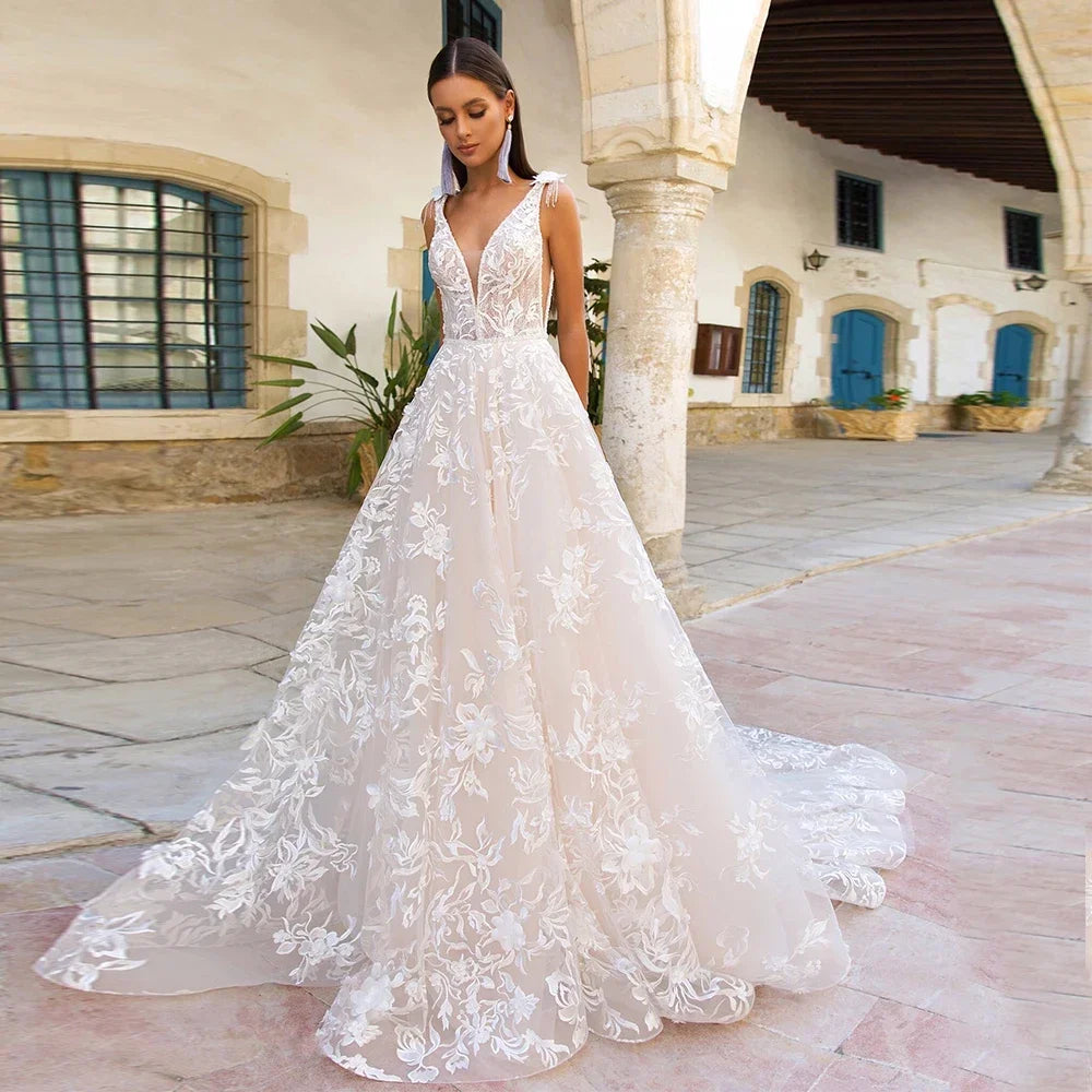 Customized Bridal Gown A-line Tulle Appliques Lace Wedding Dress V-neck Sleeveless Exquisite High Quality Backless Dresses Women