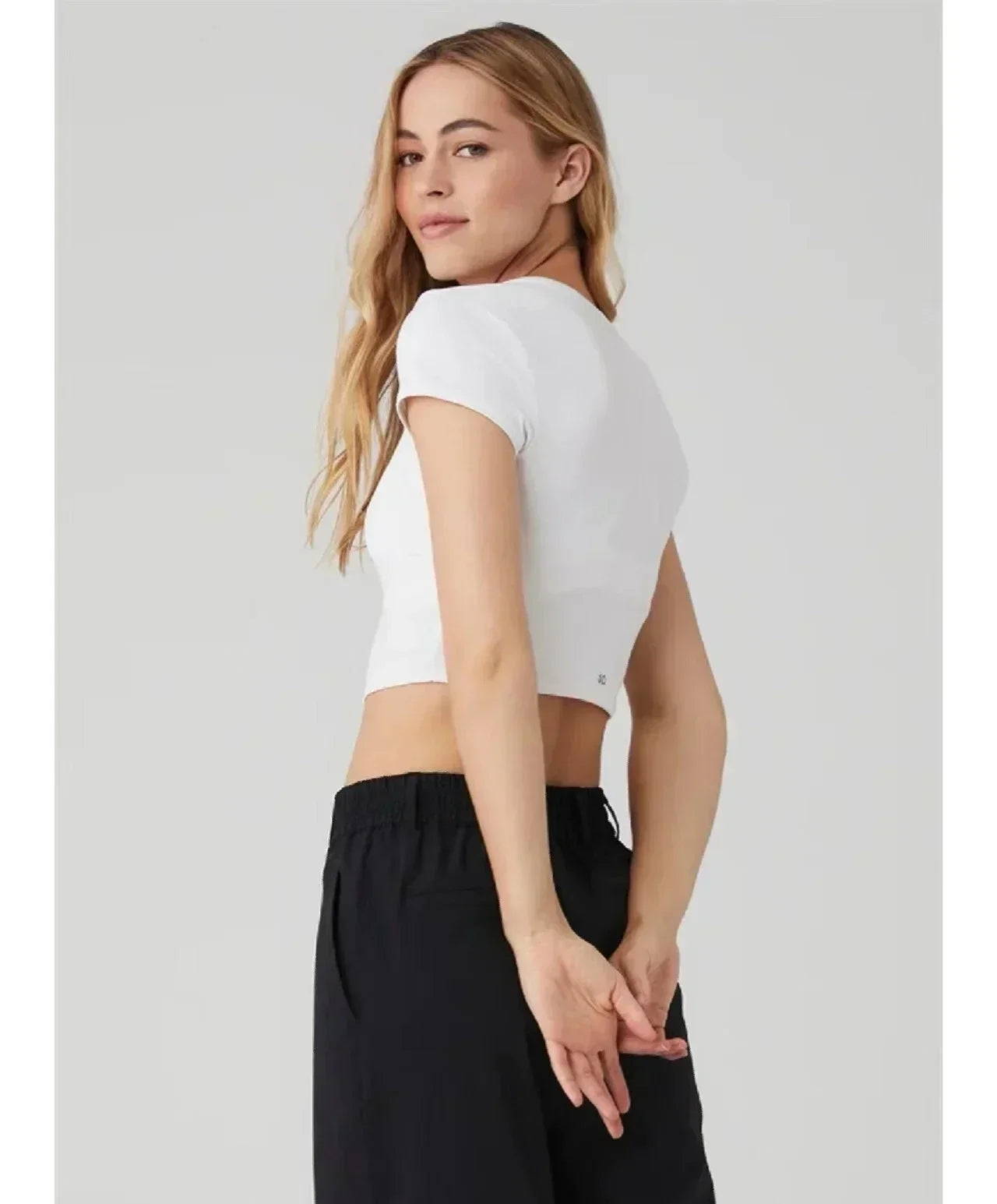 Women T-shirts 2025 Tops Solid Short Sleeve Loose O-neck Cotton Casual Ladies Shirts Harajuku Korean Summer Woman Tshirts