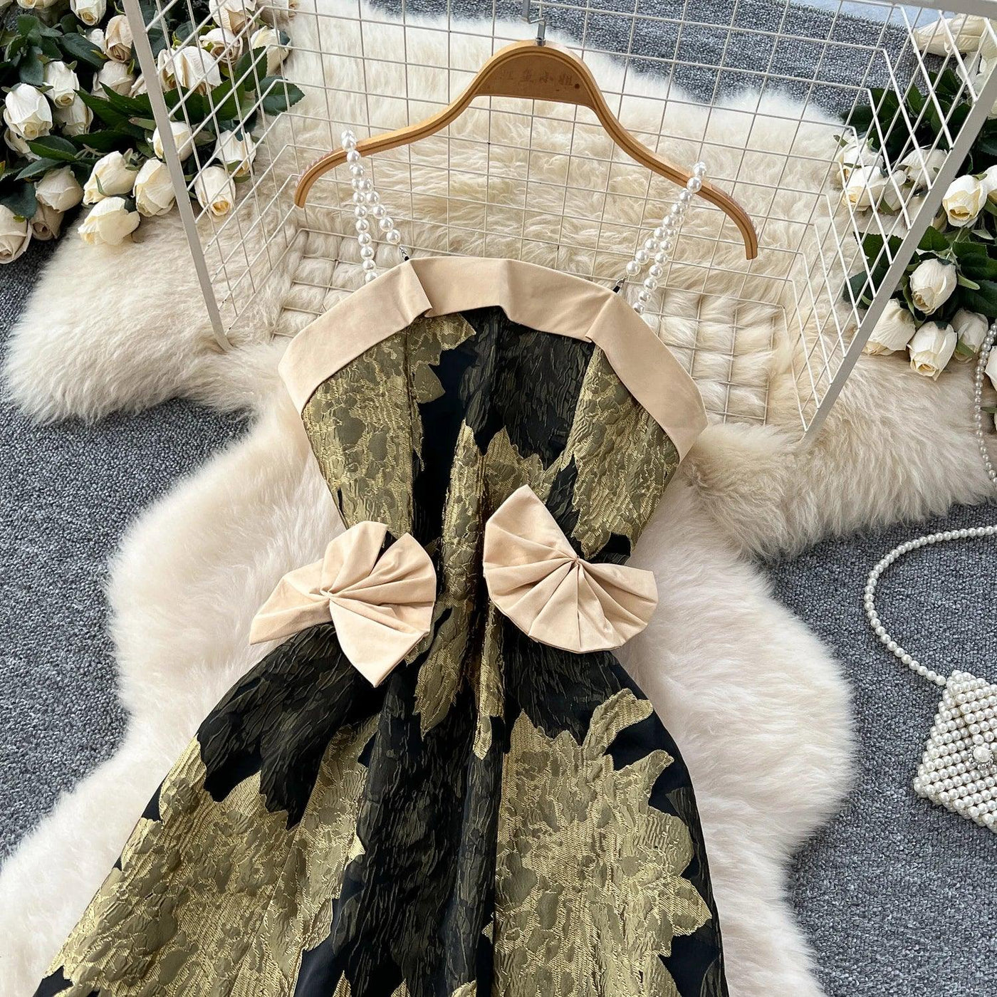 Women's Dress 2025 Summer Light Luxury Three-Dimensional Butterfly Butterfly Waist Cinched Suspender Printed Large Swing Dress
