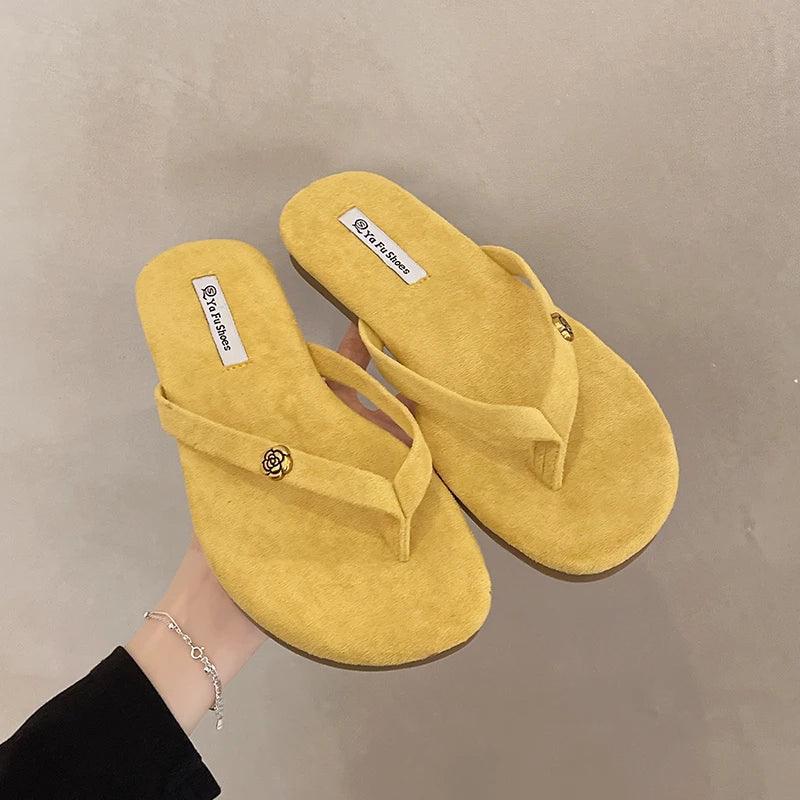 Luxury Designer Woman Flat Slippers Woven with Comfortable Women's Shoes Casual Bottom Slippers 2025 New Summer Women Sandals