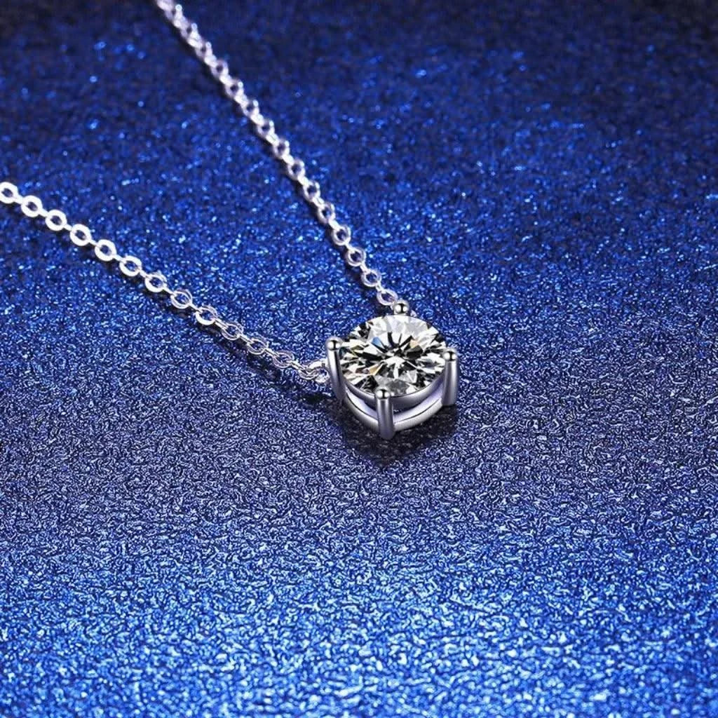 1CT  Moissanite Necklace for Women Color Sparkling Classic Lab Diamond Pendant Sterling Silver 925 GRA