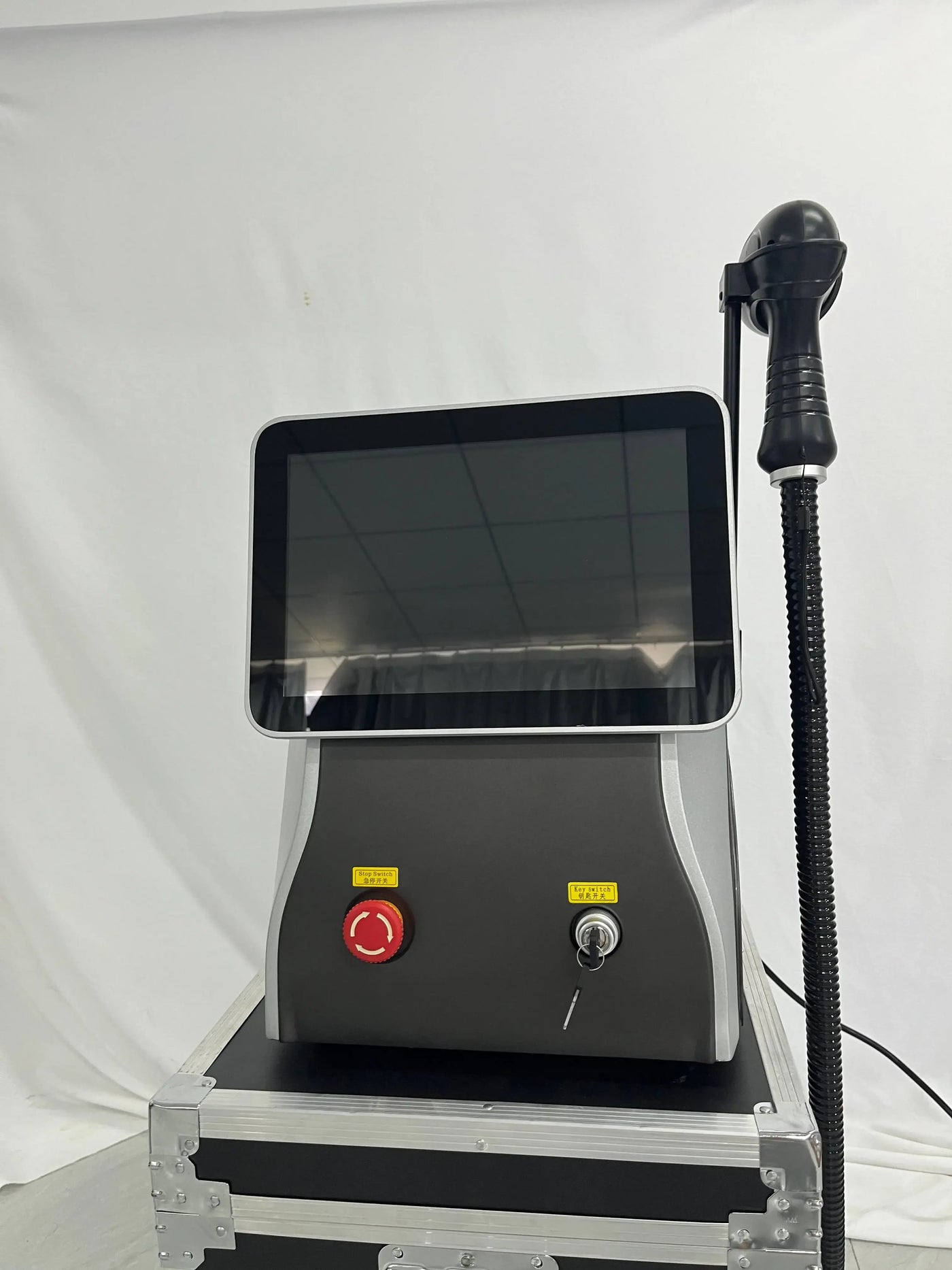 Diode Laser Hair Removal Device Uses Advanced Laser Technology to Accurately Remove Hair and Achieve Long-Lasting Results